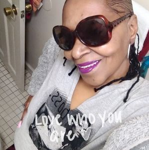 Meet your Posher, Sylvia